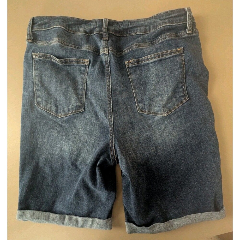Sonoma Goods For Life Bermuda Shorts Women 16 Blue Denim Cotton Cuffed High-Rise - Picture 7 of 16
